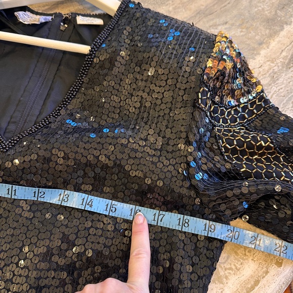 Vintage black and gold sequin blouse - Picture 7 of 13
